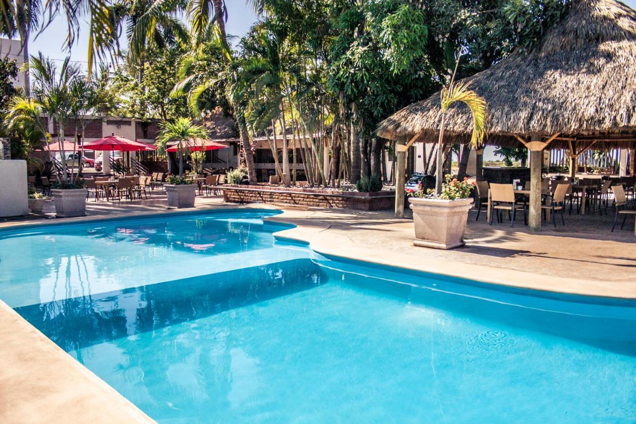 Hotel Maioris Navolato San Pedro  ภายนอก รูปภาพ