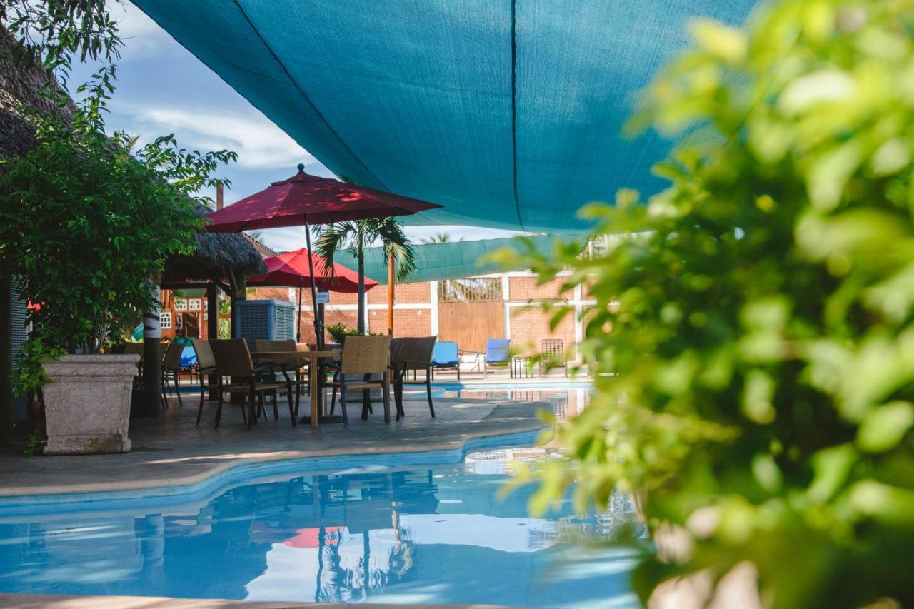 Hotel Maioris Navolato San Pedro  ภายนอก รูปภาพ